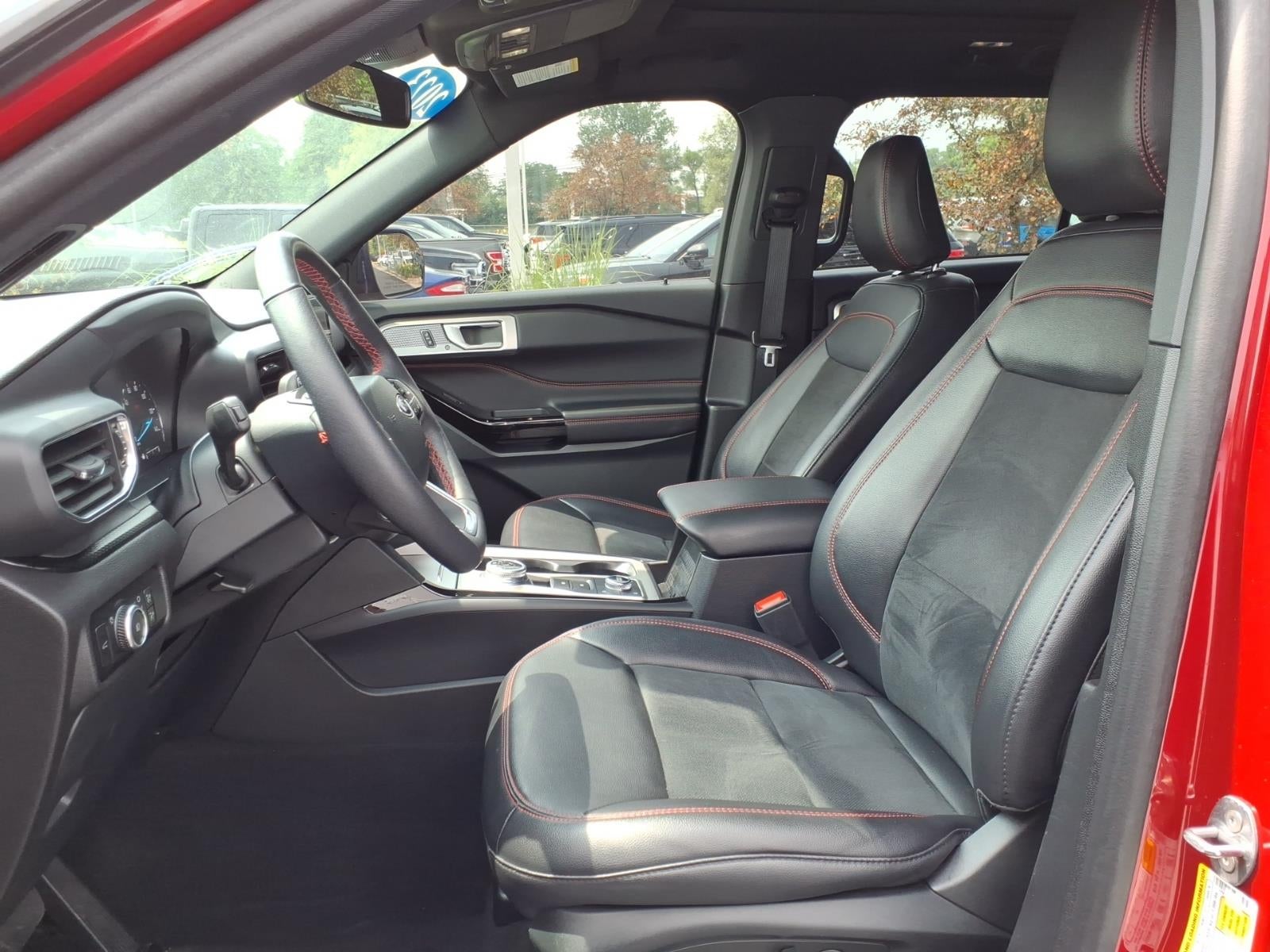 2023 Ford Explorer ST-Line