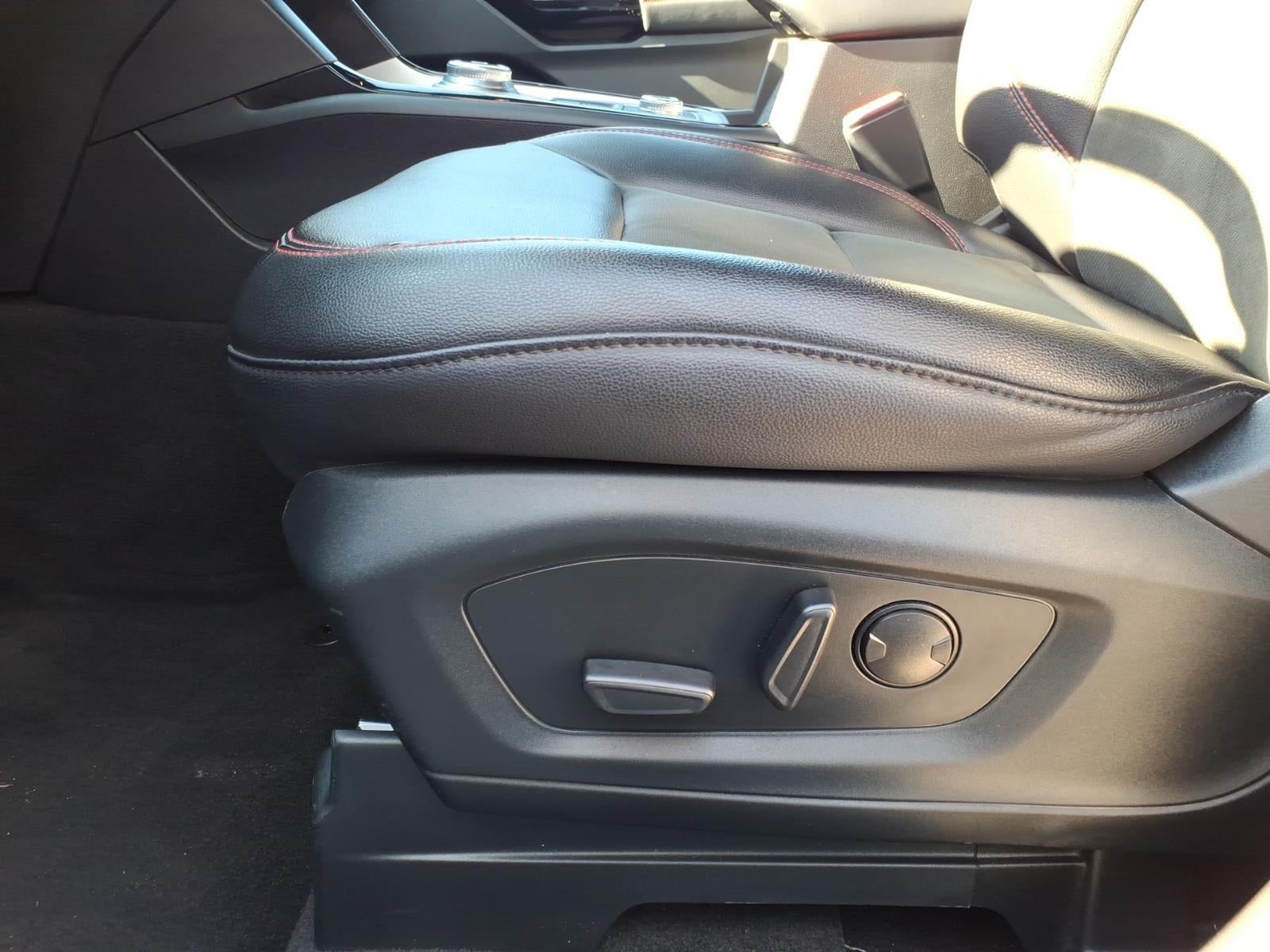 2024 Ford Explorer ST-Line