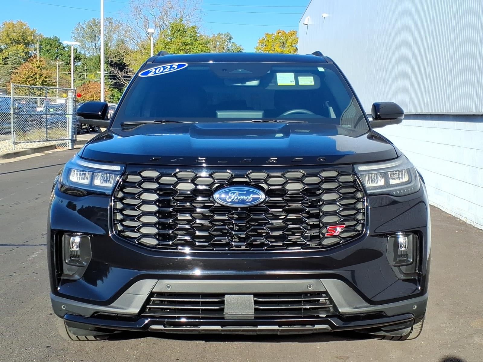 2025 Ford Explorer ST