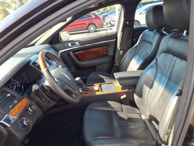 2015 Lincoln MKS Base
