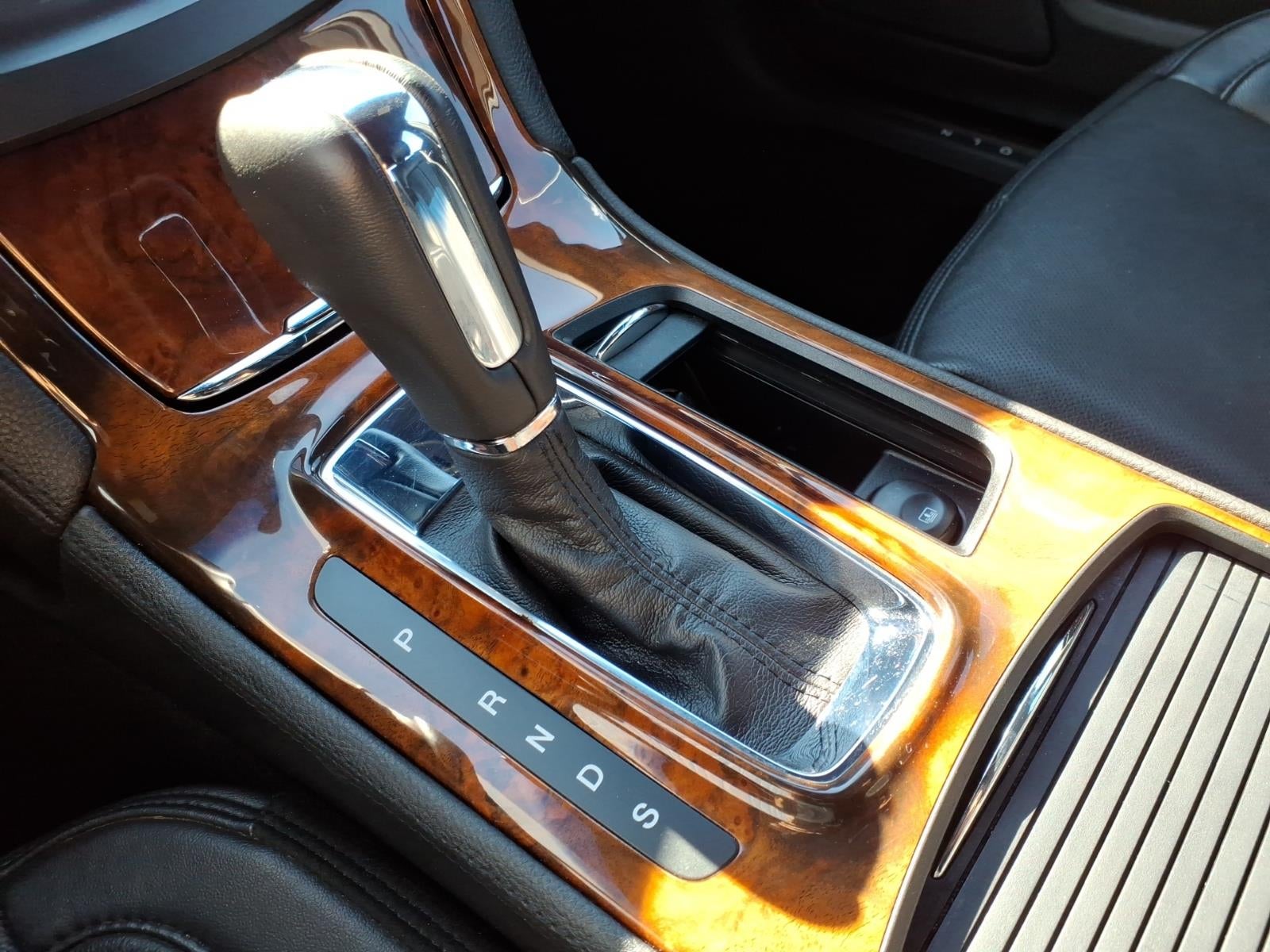 2015 Lincoln MKS Base