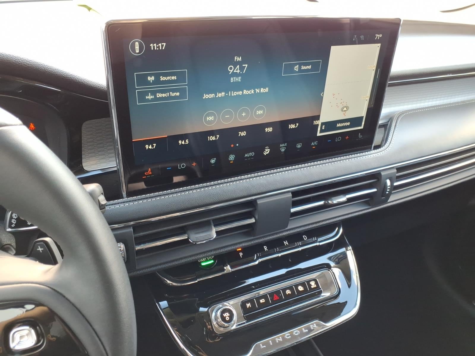 2023 Lincoln Corsair Standard