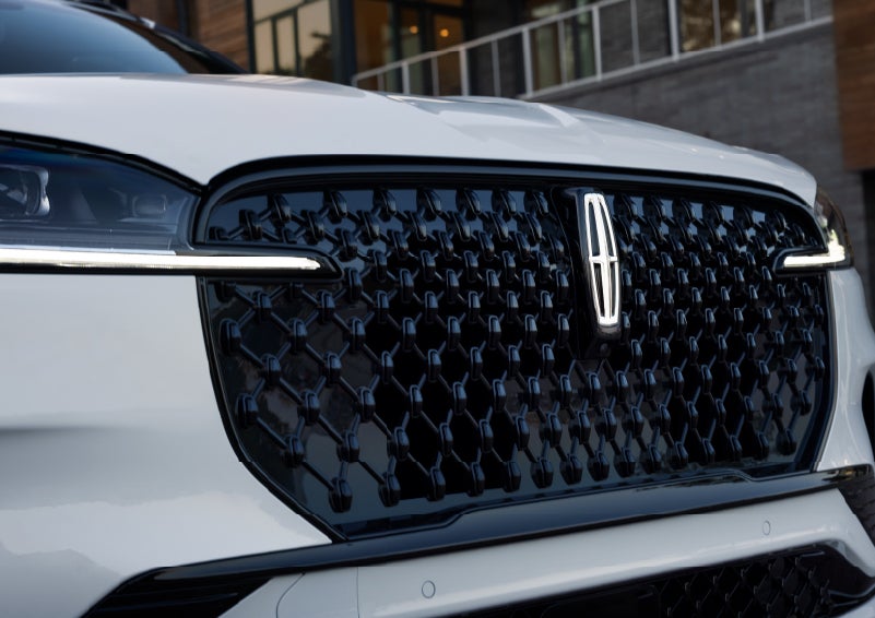 The front grille of a 2026 Lincoln Aviator® SUV is shown. | Friendly Lincoln in Monroe MI