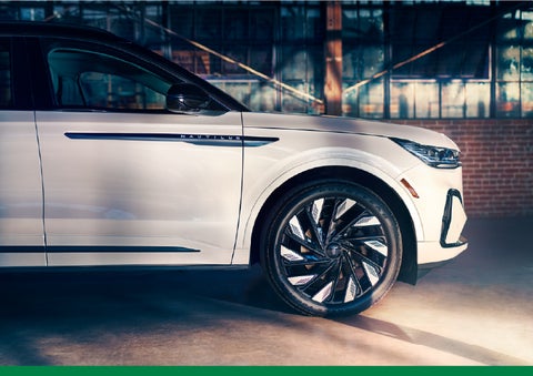 The wheels of the available Jet Appearance Package are highlighted. | Friendly Lincoln in Monroe MI