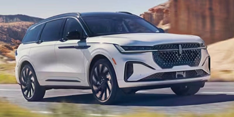 Lincoln Nautilus Turbocharged Hybrid SUV