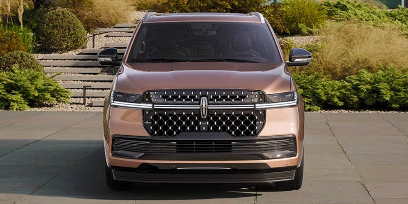 Lincoln Navigator Reserve exterior